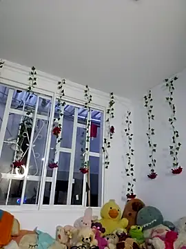 Snapshot of IncognitoLive1 chatting on February 27, 11:26 pm IncognitoLive1 online show from February 27, 11:26 pm