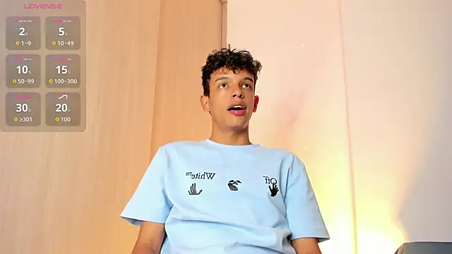 Maxfrost1 online show from March 21, 1:40 am