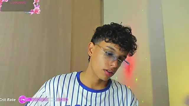 Maxfrost1 online show from June 18, 4:55 am