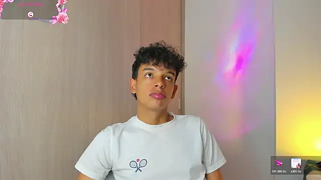 Maxfrost1 online show from June 26, 9:53 pm