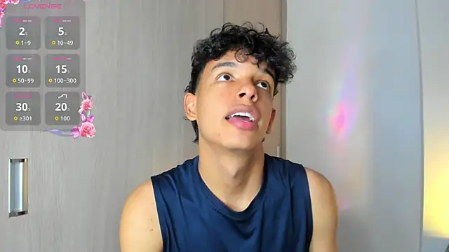 Maxfrost1 online show from July 25, 9:54 pm
