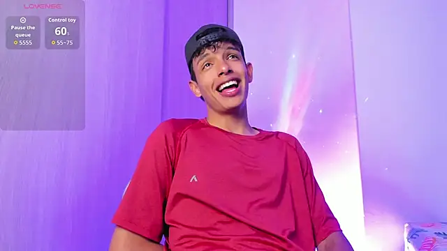 Maxfrost1 online show from March 27, 1:03 am