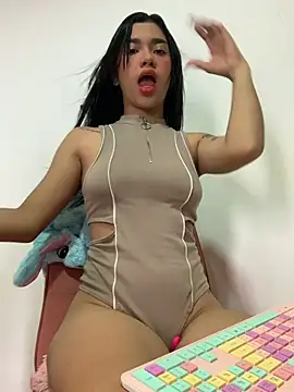 Lily em online show from May 13, 12:56 pm