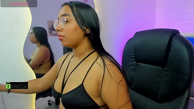 Snapshot of brithanycampbell chatting on March 1, 12:27 pm brithanycampbell online show from March 1, 12:27 pm