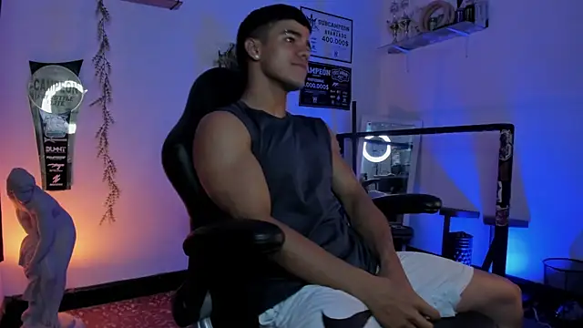 Rob zaens33 online show from February 21, 2:19 pm