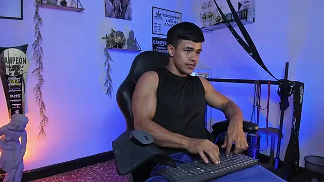 Rob zaens33 online show from February 24, 3:02 pm