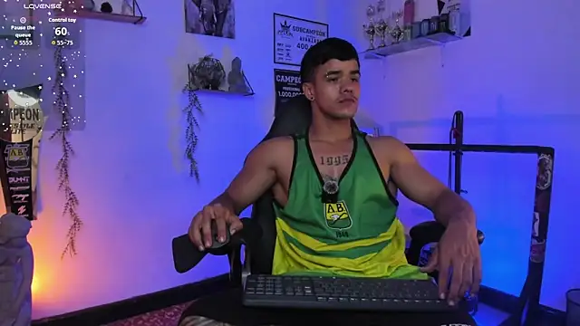 Rob zaens33 online show from March 10, 1:15 pm