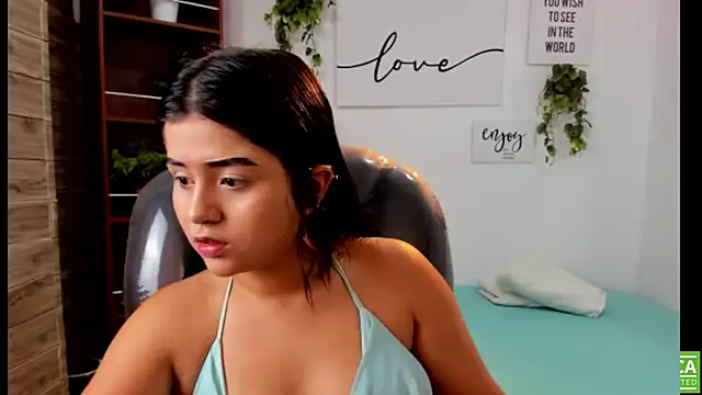 mila quin online show from July 24, 7:54 pm