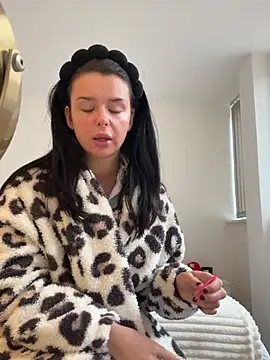 Amberbanxx online show from March 12, 7:34 am