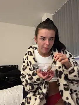 Amberbanxx online show from April 22, 9:43 pm