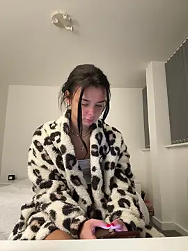 Amberbanxx online show from April 3, 10:38 pm