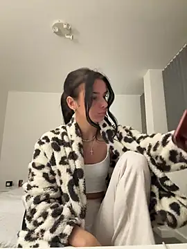 Amberbanxx online show from April 2, 9:32 pm