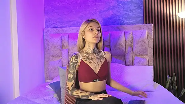Snapshot of chelsea_dalea chatting on June 5, 8:58 pm chelsea dalea online show from June 5, 8:58 pm