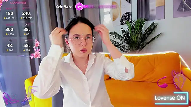 leylamirage online show from May 15, 12:25 pm