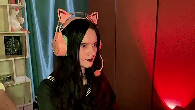 MabelDefina online show from March 6, 11:05 am