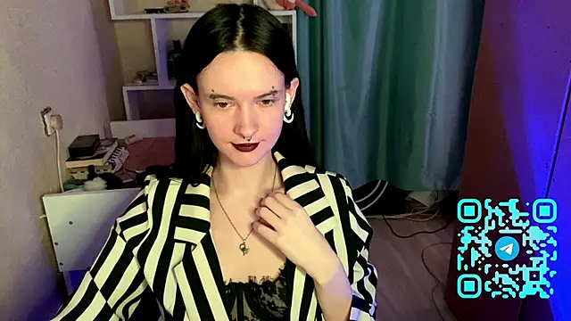 MabelDefina online show from April 19, 11:11 am