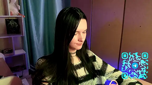 MabelDefina online show from April 2, 11:06 am