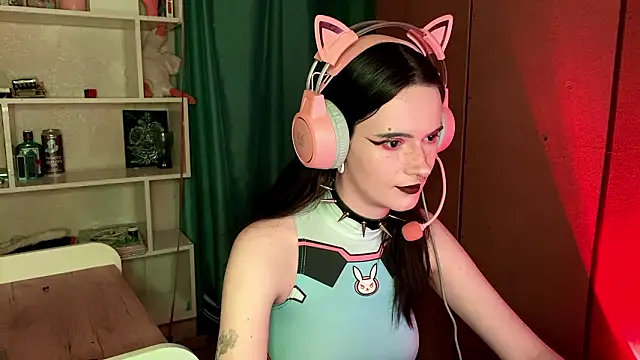 MabelDefina online show from March 5, 11:07 am