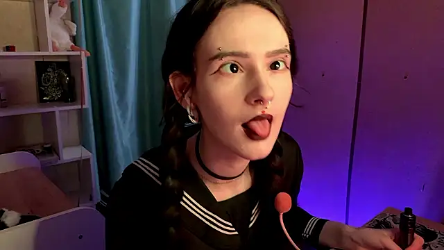 MabelDefina online show from March 20, 11:11 am