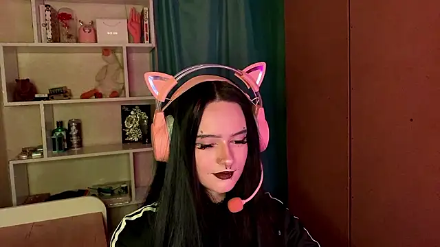 Snapshot of MabelDefina chatting on February 20, 11:23 am MabelDefina online show from February 20, 11:23 am