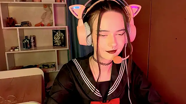 Snapshot of MabelDefina chatting on February 19, 11:18 am MabelDefina online show from February 19, 11:18 am