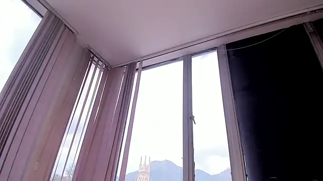 Snapshot of kendra_crow_ chatting on February 25, 6:30 pm kendra crow online show from February 25, 6:30 pm