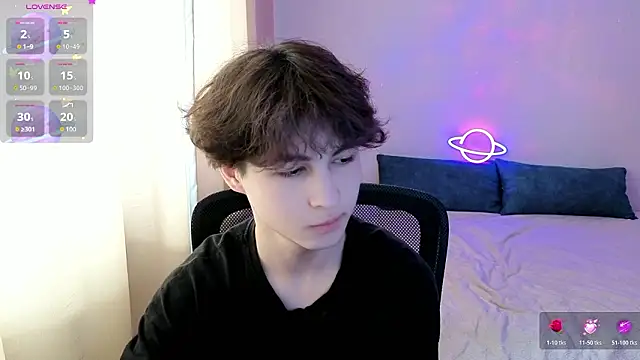  LukaHayes  online show from March 17, 11:35 am