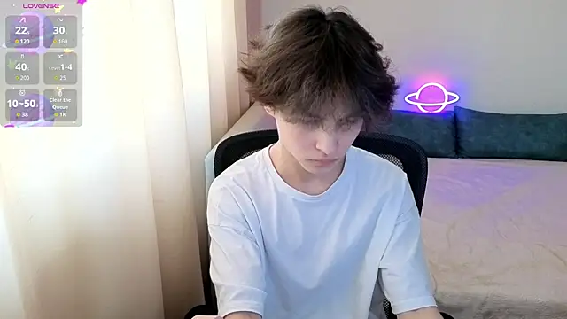  LukaHayes  online show from April 2, 4:13 pm