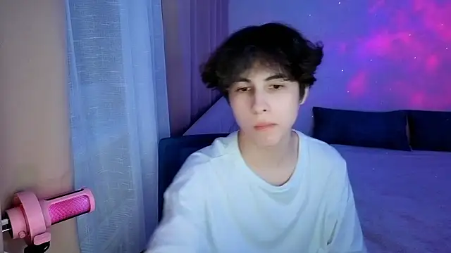  LukaHayes  online show from March 6, 5:41 pm