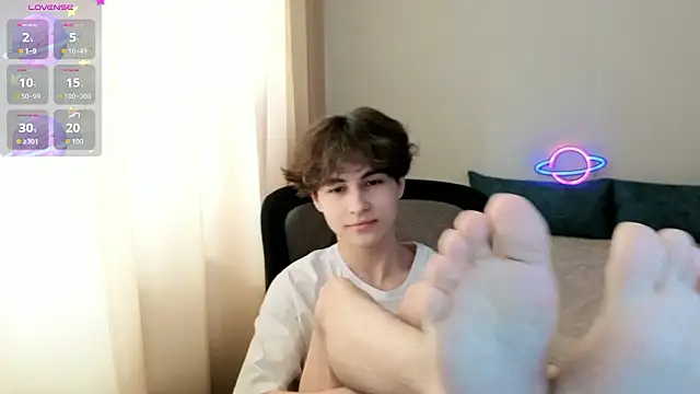  LukaHayes  online show from March 21, 12:20 pm