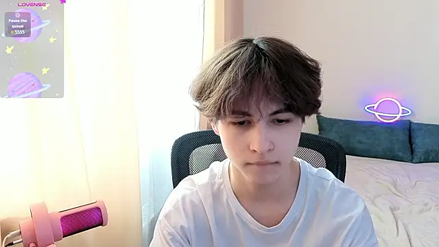  LukaHayes  online show from March 29, 12:29 pm