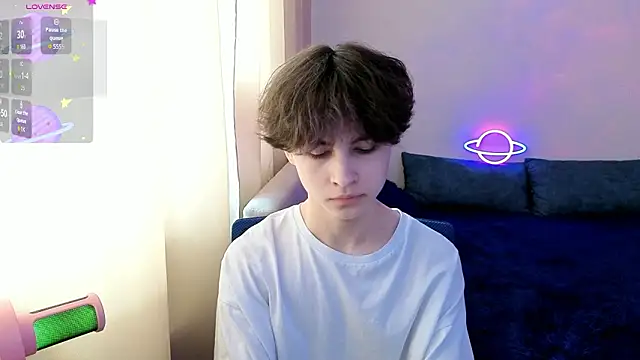  LukaHayes  online show from March 15, 11:50 am