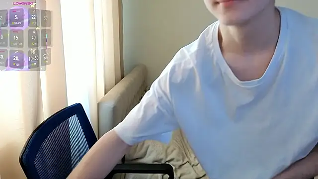  LukaHayes  online show from February 20, 12:18 pm