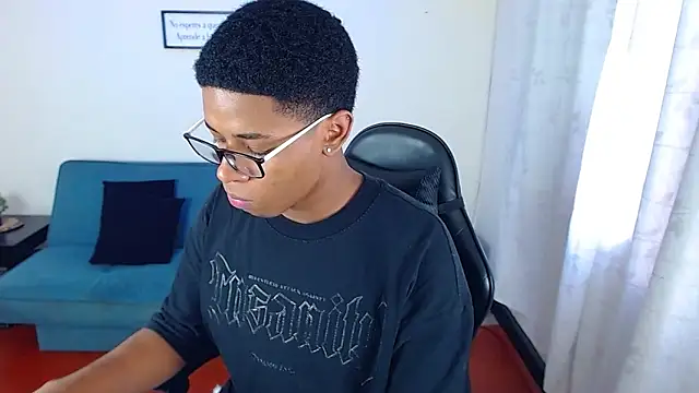 liiam3 online show from March 9, 8:56 pm