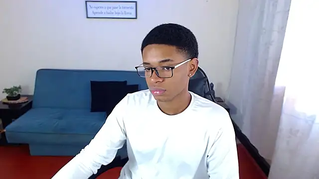 liiam3 online show from February 18, 9:55 pm