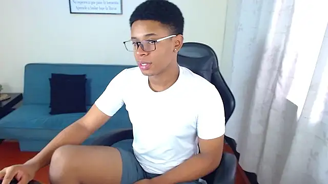 liiam3 online show from March 24, 8:53 pm