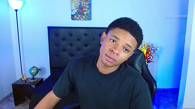 liiam3 online show from April 12, 2:09 pm