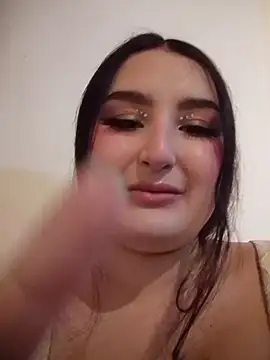 zoe moon   online show from May 27, 11:06 am