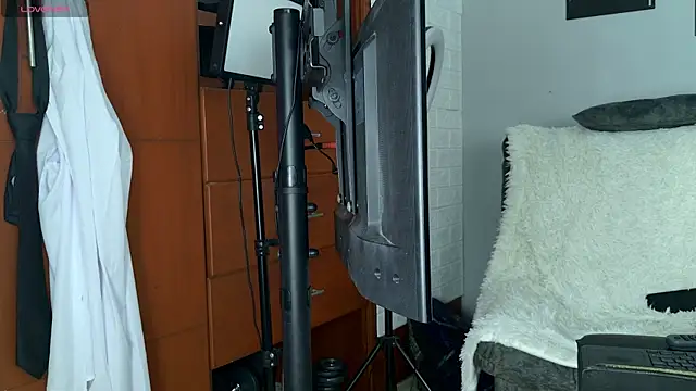 nico pelusa online show from March 9, 10:30 am