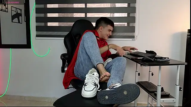 nico pelusa online show from April 17, 8:55 pm