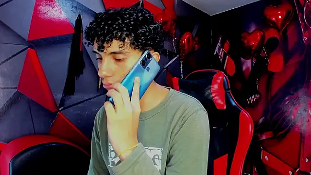 Snapshot of Gay_Red_Room chatting on February 27, 3:07 am Gay Red Room online show from February 27, 3:07 am