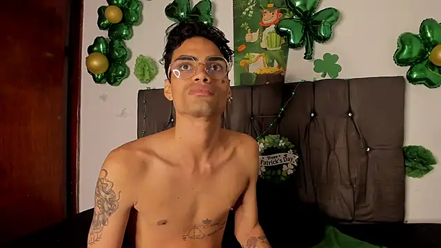 Gay Red Room online show from March 28, 3:07 am