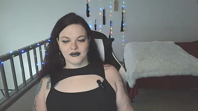 Snapshot of VixieNyx chatting on March 2, 5:09 pm VixieNyx online show from March 2, 5:09 pm