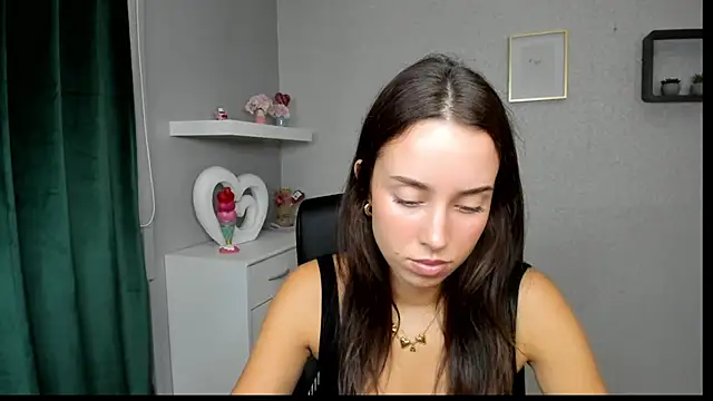 Snapshot of AdeleSolo chatting on July 16, 5:37 am AdeleSolo online show from July 16, 5:37 am