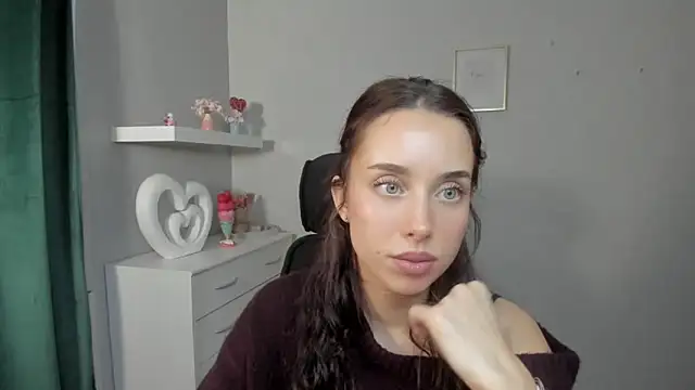 AdeleSolo online show from April 22, 5:36 am