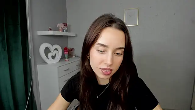 AdeleSolo online show from May 19, 5:36 am