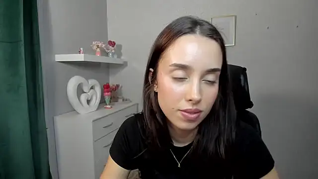 AdeleSolo online show from April 20, 5:47 pm