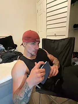 Snapshot of Alejandrosolerxxx chatting on February 18, 4:10 am Alejandrosolerxxx online show from February 18, 4:10 am