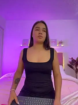 Snapshot of I_Samanthaa chatting on June 4, 4:00 pm I Samanthaa online show from June 4, 4:00 pm