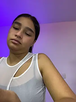 I Samanthaa online show from May 13, 3:35 am